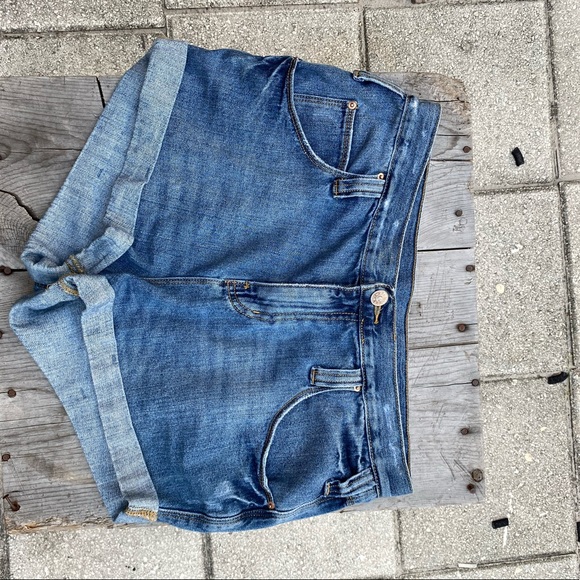 BDG Urban Outfitters high rise roll up short - Picture 7 of 12